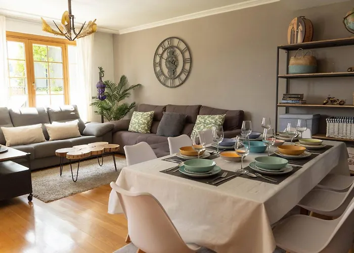 Villa Earra - Eki - 2 Garajes, Playa A 7 Min A Pie Zarautz